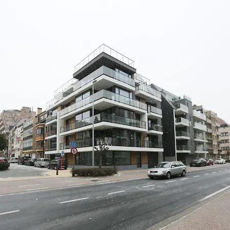 Lejlighed In With Large Terrace *